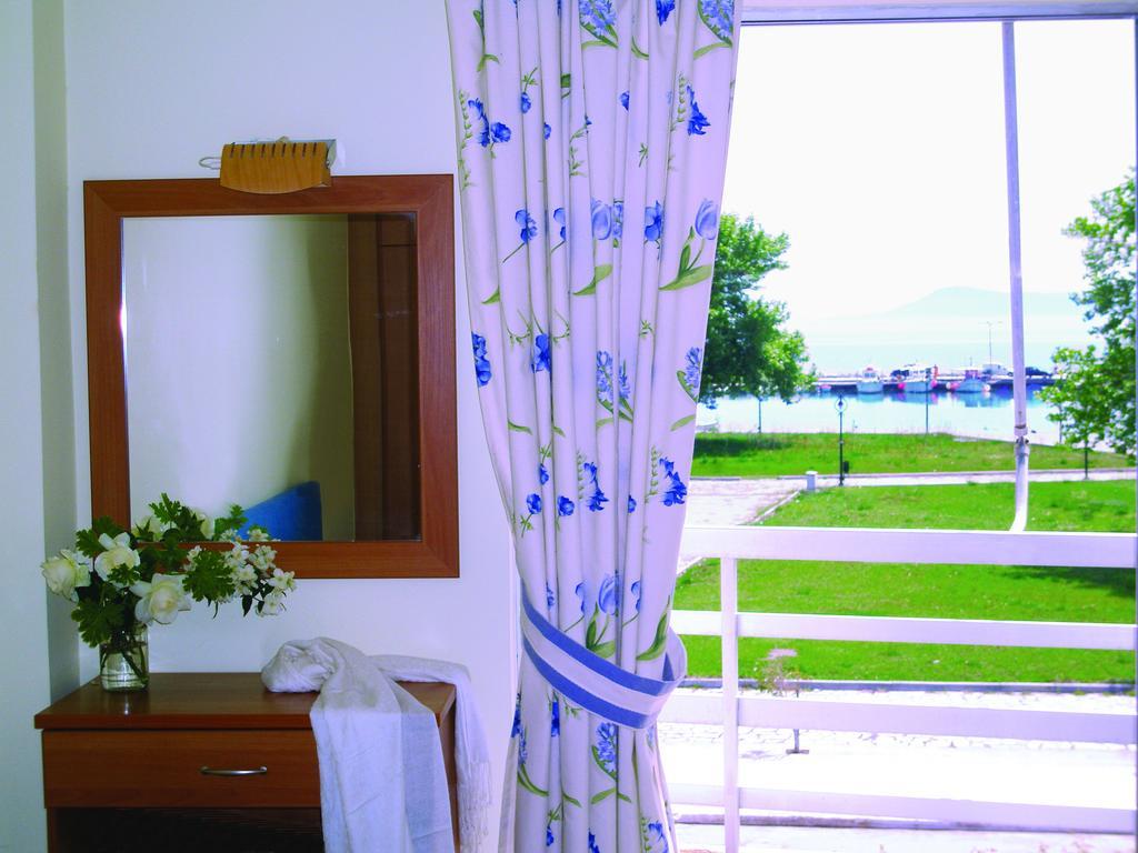Hotel Florakis Livanátai Habitación foto
